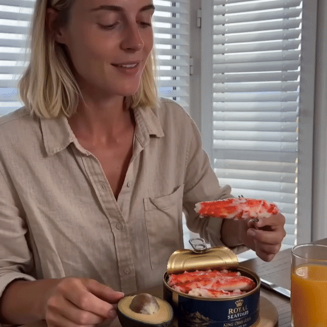 🦀Ocean's Finest — 🦀Alaskan Red King Crab Legs: 🦀Pure Luxury in Every Bite-Family
